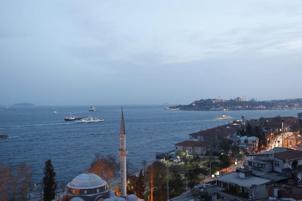 Molton Kabatas Hotel Стамбул Екстер'єр фото